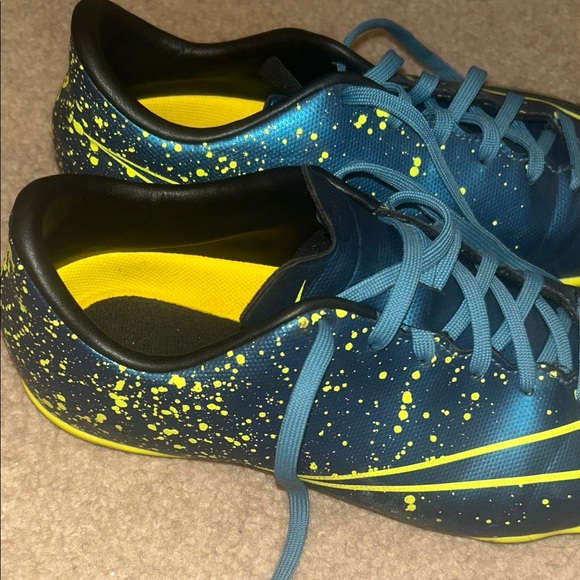 Nike Jr. Mercurial Victory V IC youth indoor soccer shoes - Picture 4 of 8